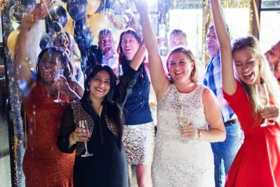 Unforgettable Music Team Building Activities for Private Hire – Sounds Familiar Music Quiz!